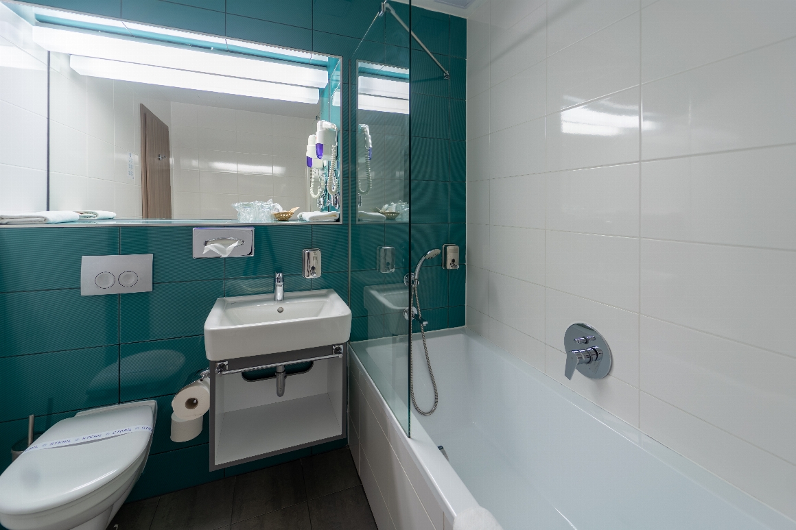 Lakosztály fürdőszoba